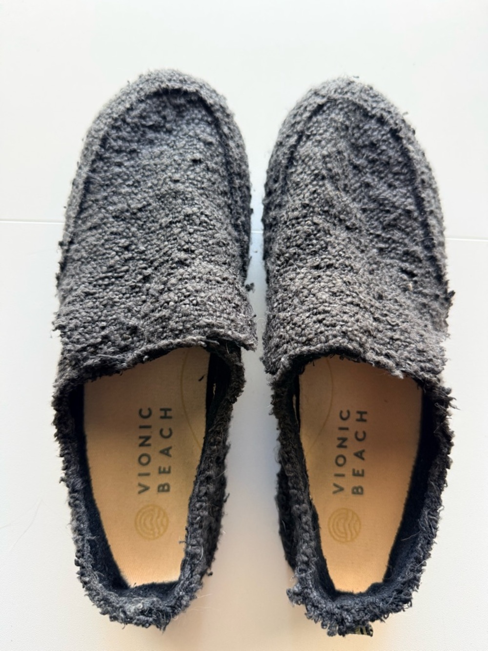 Malibu women’s Slip-On Loafers in Charcoal